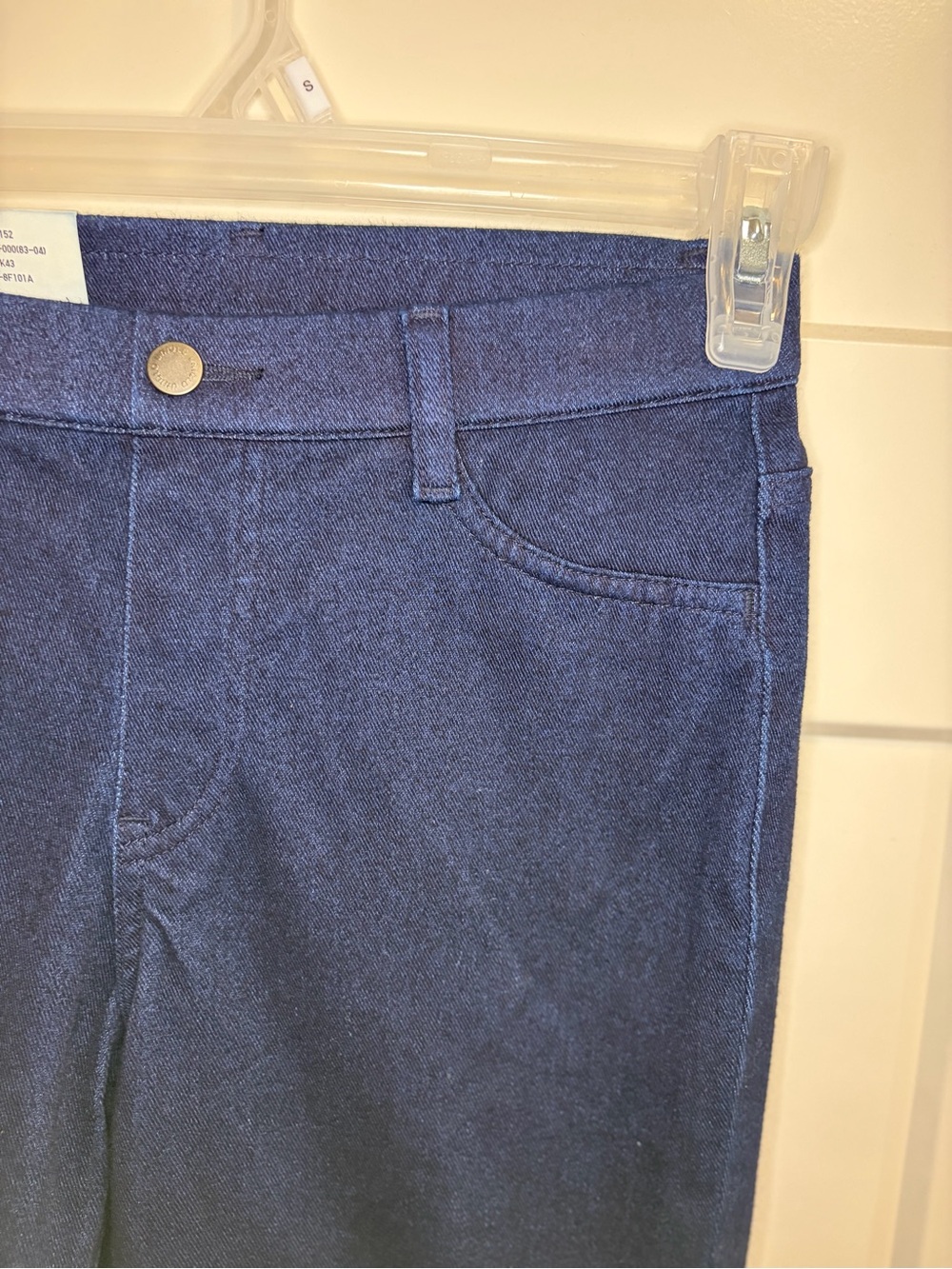 Uniqlo Women’s Denim Leggings - Picture 3 of 5